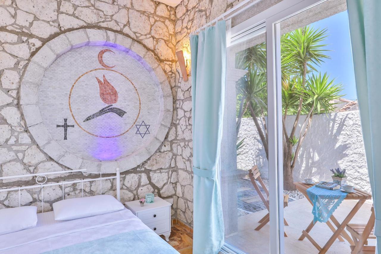 Lale Lodge Hotel Alacati Exterior photo