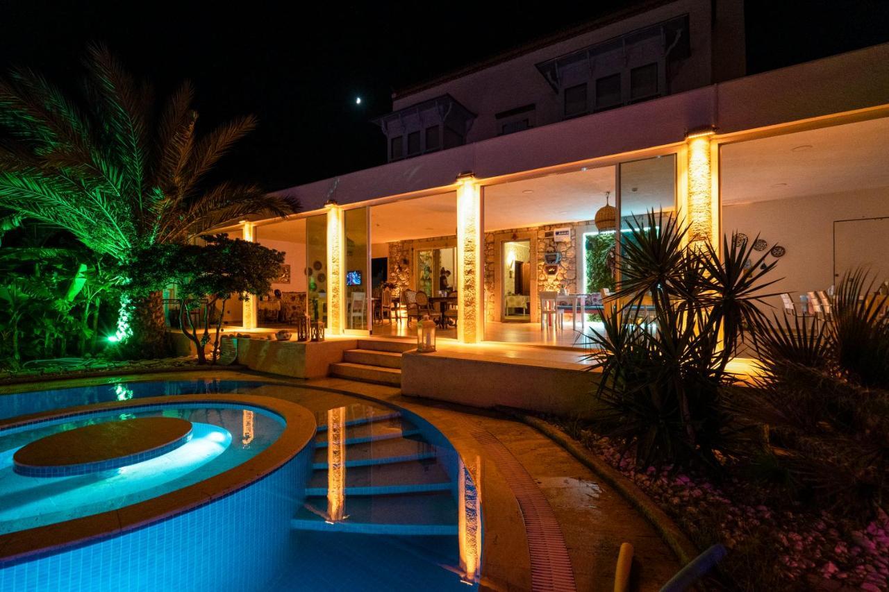 Lale Lodge Hotel Alacati Exterior photo
