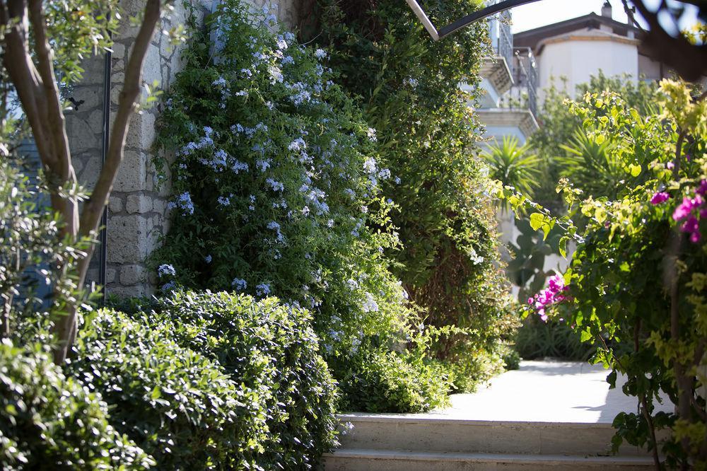 Lale Lodge Hotel Alacati Exterior photo